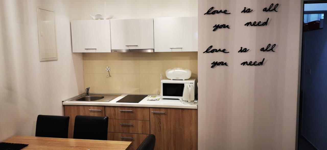 Zadar Street Apartments And Room ภายนอก รูปภาพ