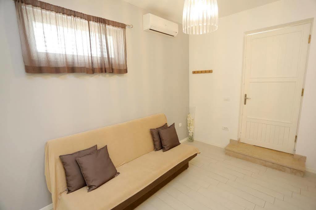 Zadar Street Apartments And Room ภายนอก รูปภาพ